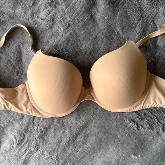 VS Lightly Padded Nude Bra - Picture 1 of 3